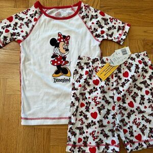 Disney Parks Minnie Mouse & hearts pajama set